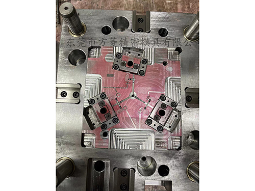 整套模具